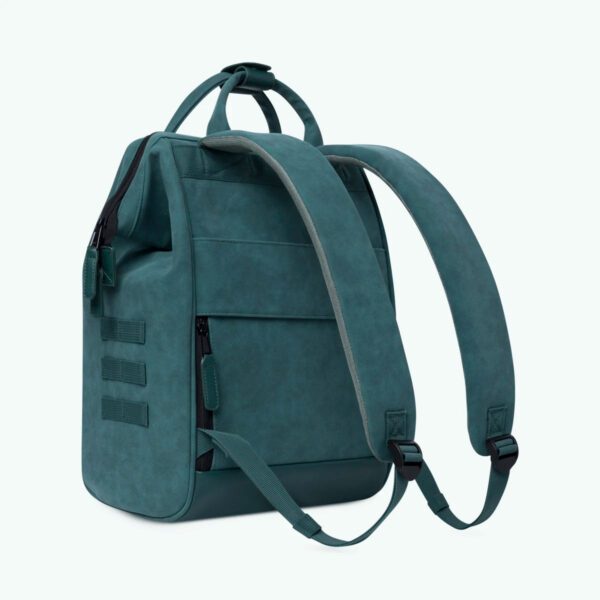 Quepos Adventurer Medium Backpack - Image 8