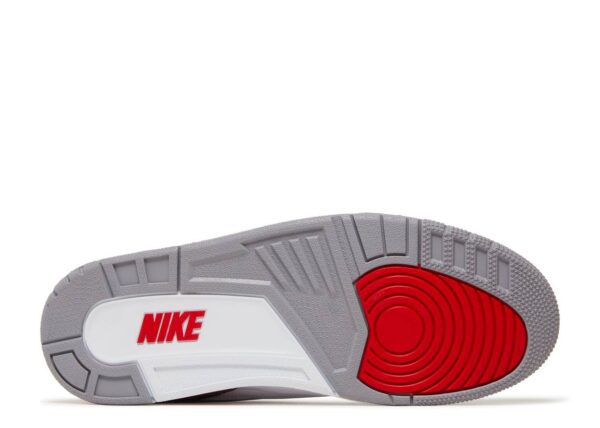 Air Jordan 3 Retro Fire Red - Image 4